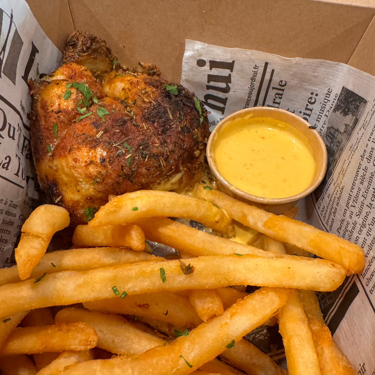 1/4 CHICKEN LUNCH COMBO SPECIAL.